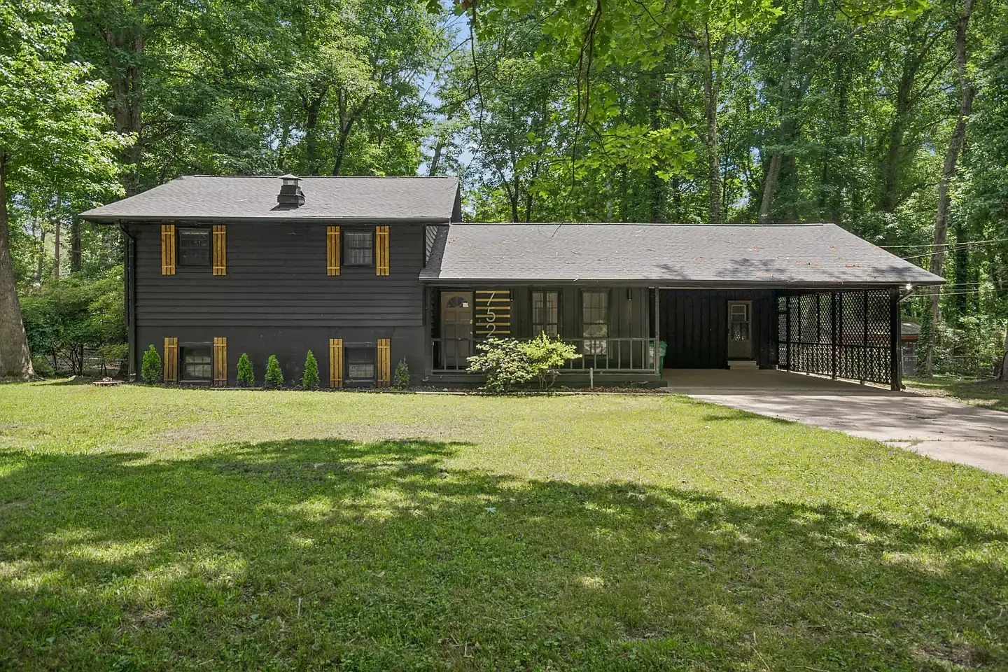 The Maple Grove — Photo 2