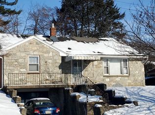 1321 Maple Ave, Lancaster, PA 17603