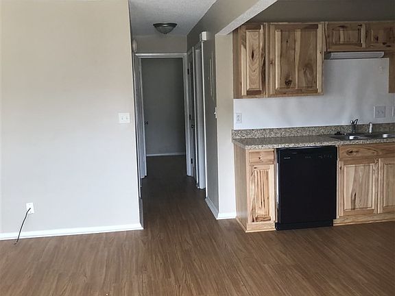 4th image of 12105 Carriage Ct SE APT C