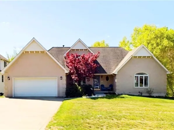 522 Edgewood Dr, Warrensburg, MO 64093