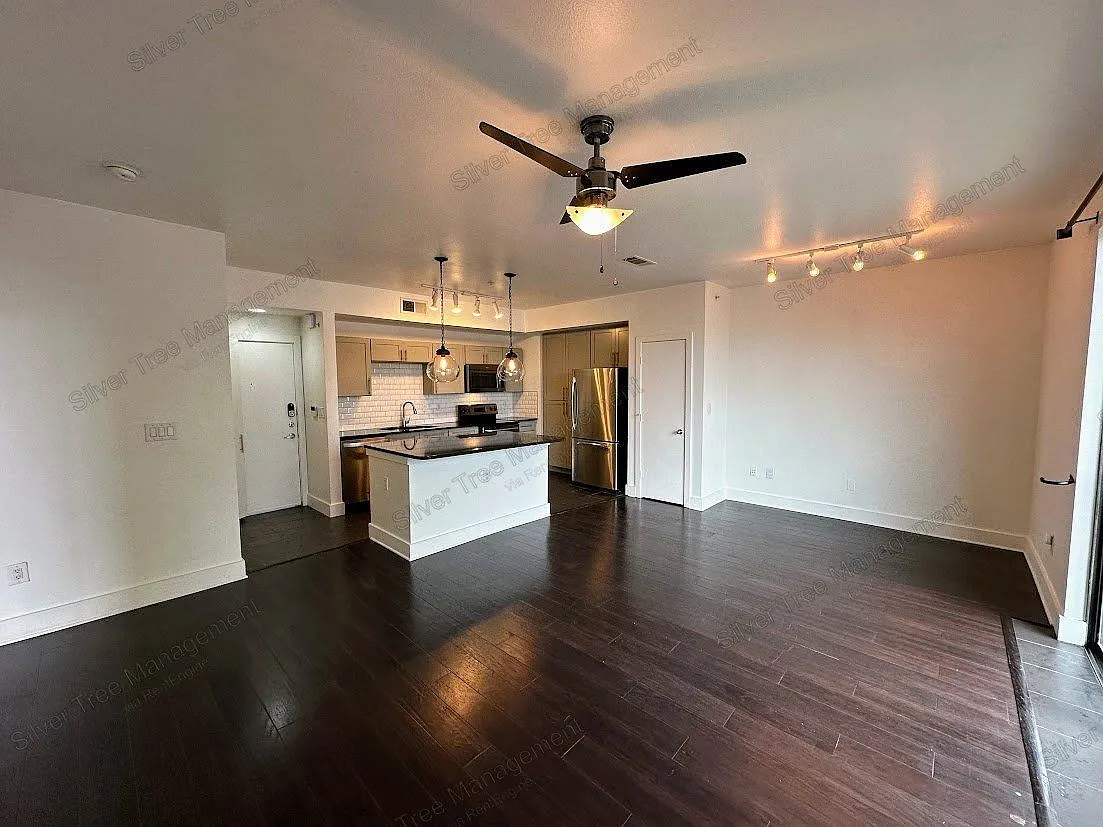 1 bed, 1.0 bath, 749 sqft, $1,575 — Photo 4