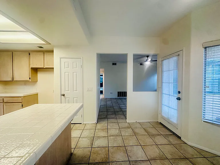 10292 Southridge Dr — Photo 9