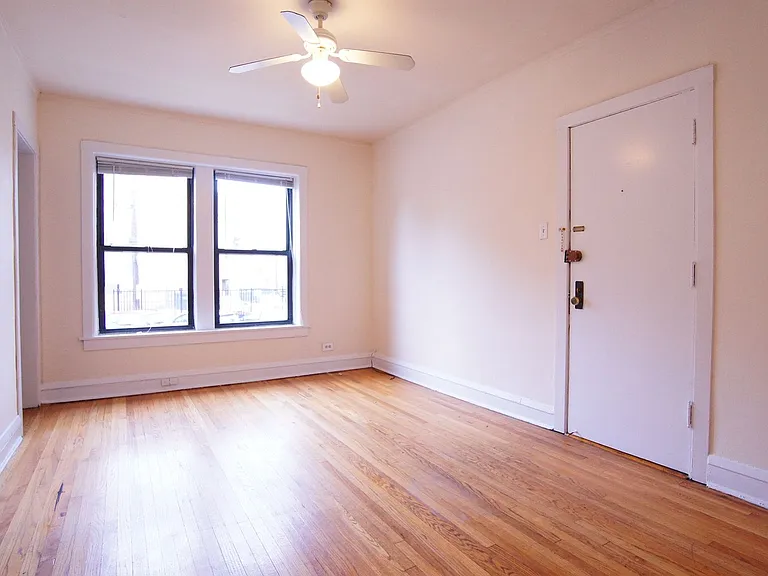 2710 N Spaulding Ave #G — Photo 3