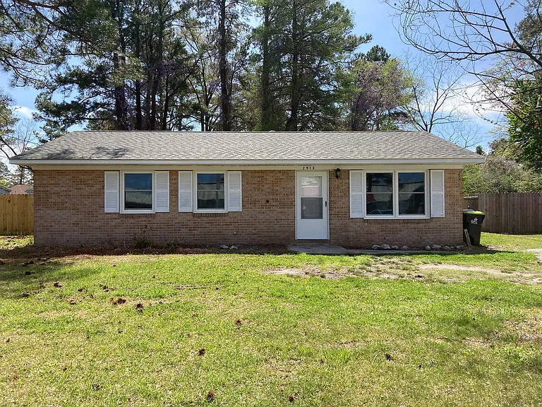 2913 Monroe Dr — Photo 13