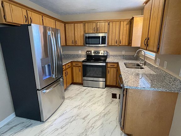Fully renovated kitchen