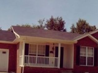 359 Maple Park Dr, Clarksville, TN 37040