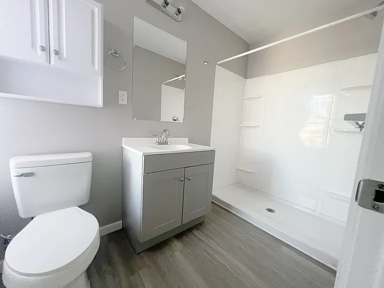712 N Monroe St — Photo 5