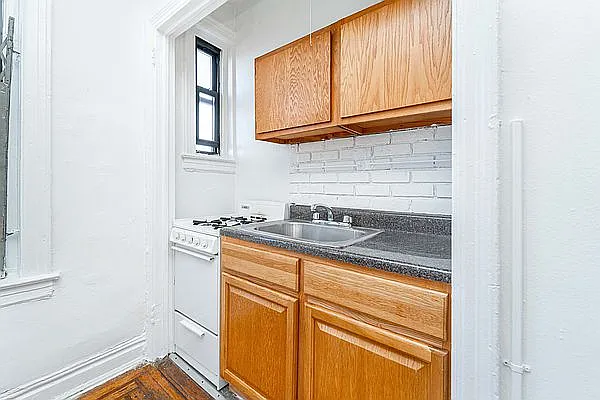 Rented by Modern Spaces | media 4