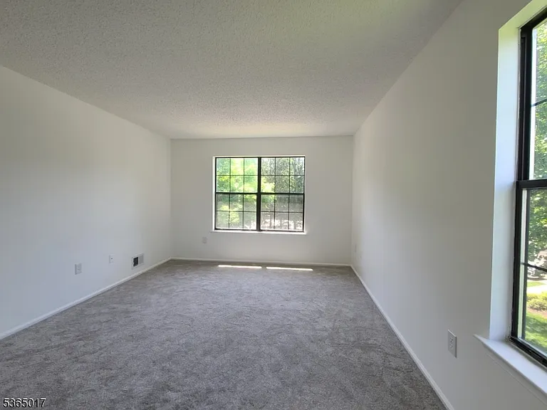 113 Irving Pl — Photo 19