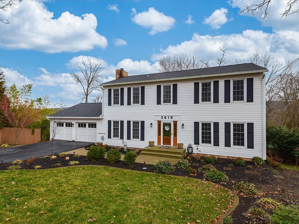 1st image of 2619 Blue Heron Cir