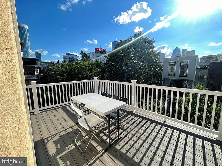 150 N 21st St #3 — Photo 21
