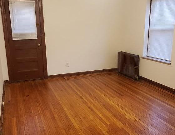 4th image of 3838 W 160th St #1