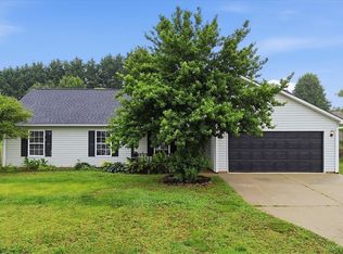 108 Blackbird Ln, Greenville, SC 29611