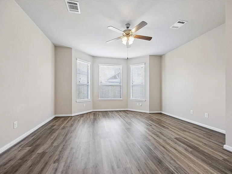 18111 Alora Springs Trc — Photo 12