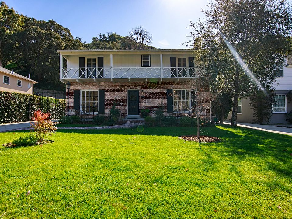 1st image of 2656 E Glenoaks Blvd