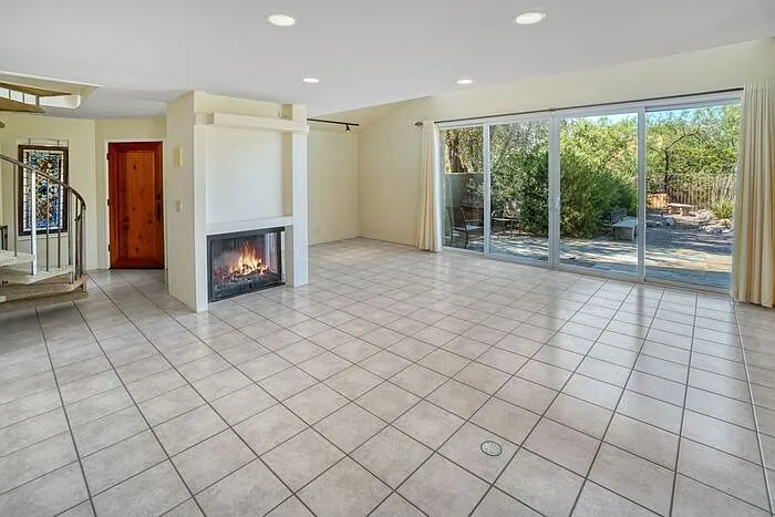 3322 N Riverbend Cir W — Photo 2