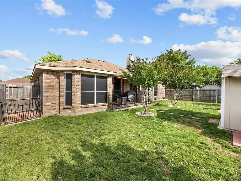 128 Jennings Dr — Photo 20