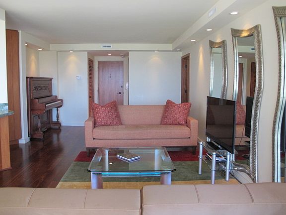 4th image of 1720 Avenida Del Mundo Unit 307