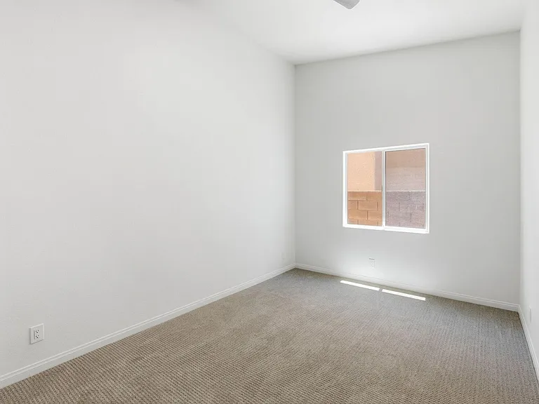 10606 Zingali Ct — Photo 18