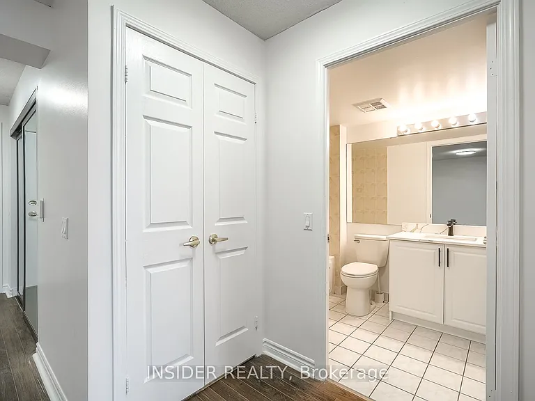 35 Kingsbridge Garden Cir #2009 — Photo 5