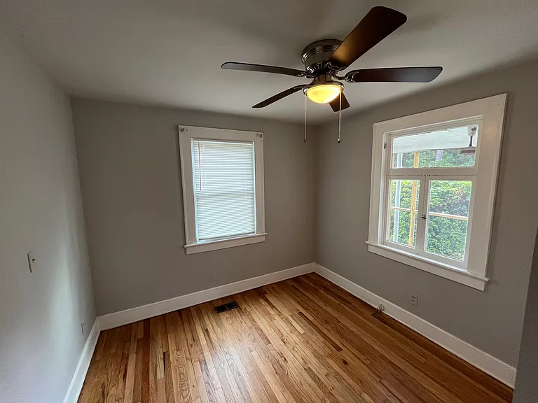1147 Mimosa Dr — Photo 11