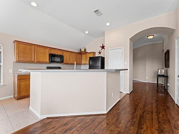 5th image of 3902 Pine Forest Green Blvd