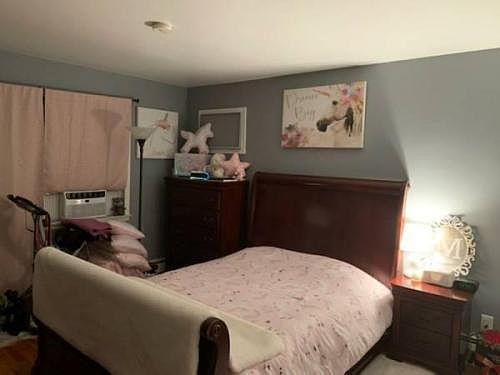 5th image of 208 Edward Pl