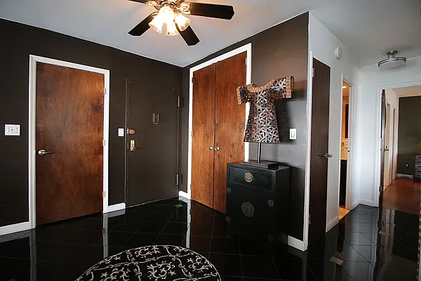 Sold by Hudson View Realty LLC | media 9