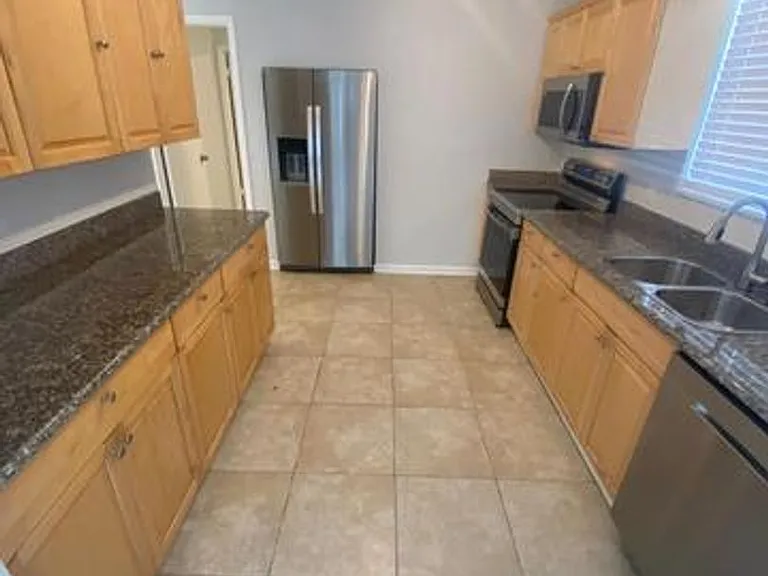 1317 Willow Rd — Photo 1