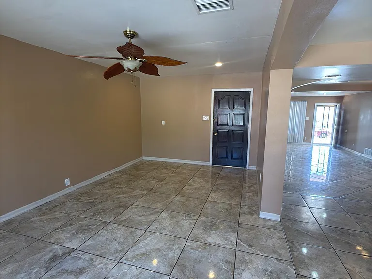 6115 Tesuque Dr — Photo 3