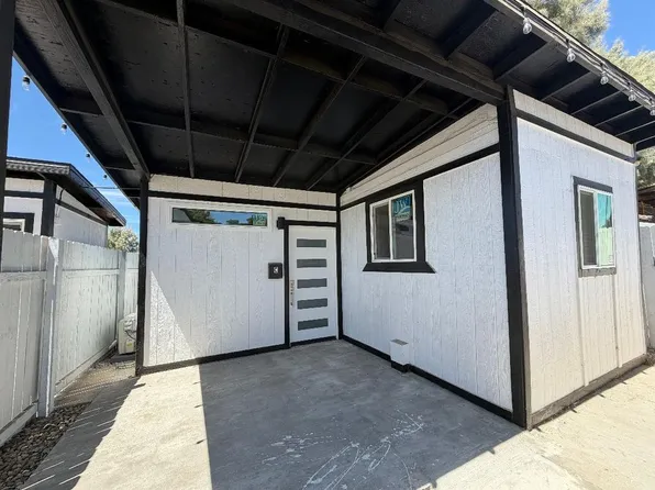 43119 7th St E Unit C, Lancaster, CA 93535