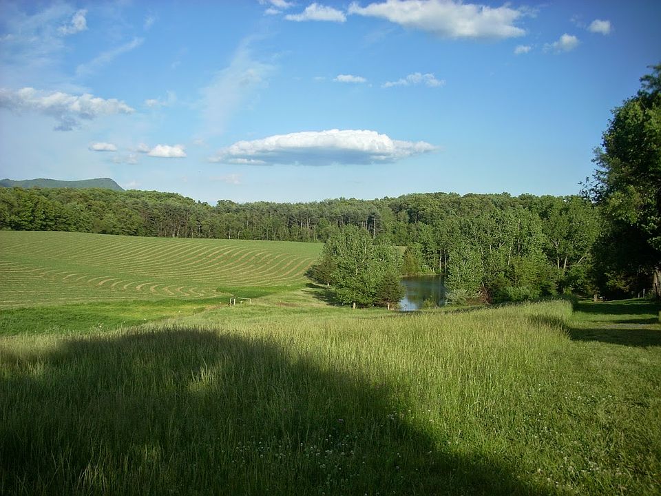 near Boyers Road Entrance