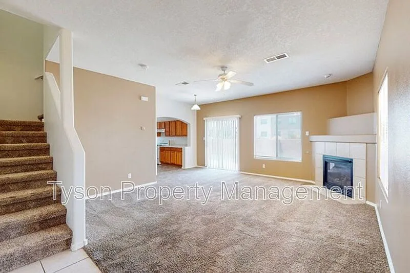 3 bed, 2.5 bath, 1550 sqft, $2,150 — Photo 3