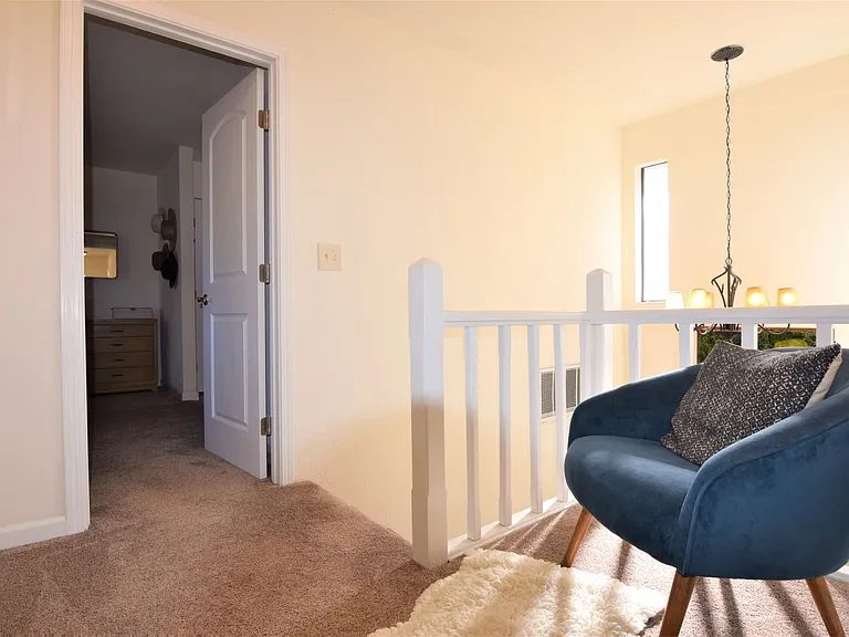 114 Melody Ct — Photo 10