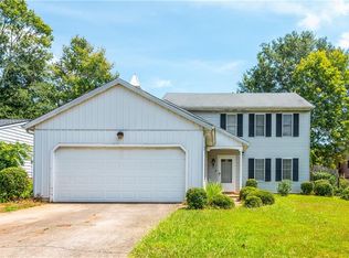 10365 Worthington Hills Mnr, Roswell, GA 30076