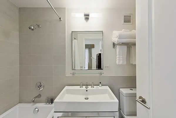 Rented by Nest Seekers International | media 22