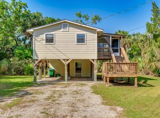 6 Gator Trl, Crawfordville, FL 32327