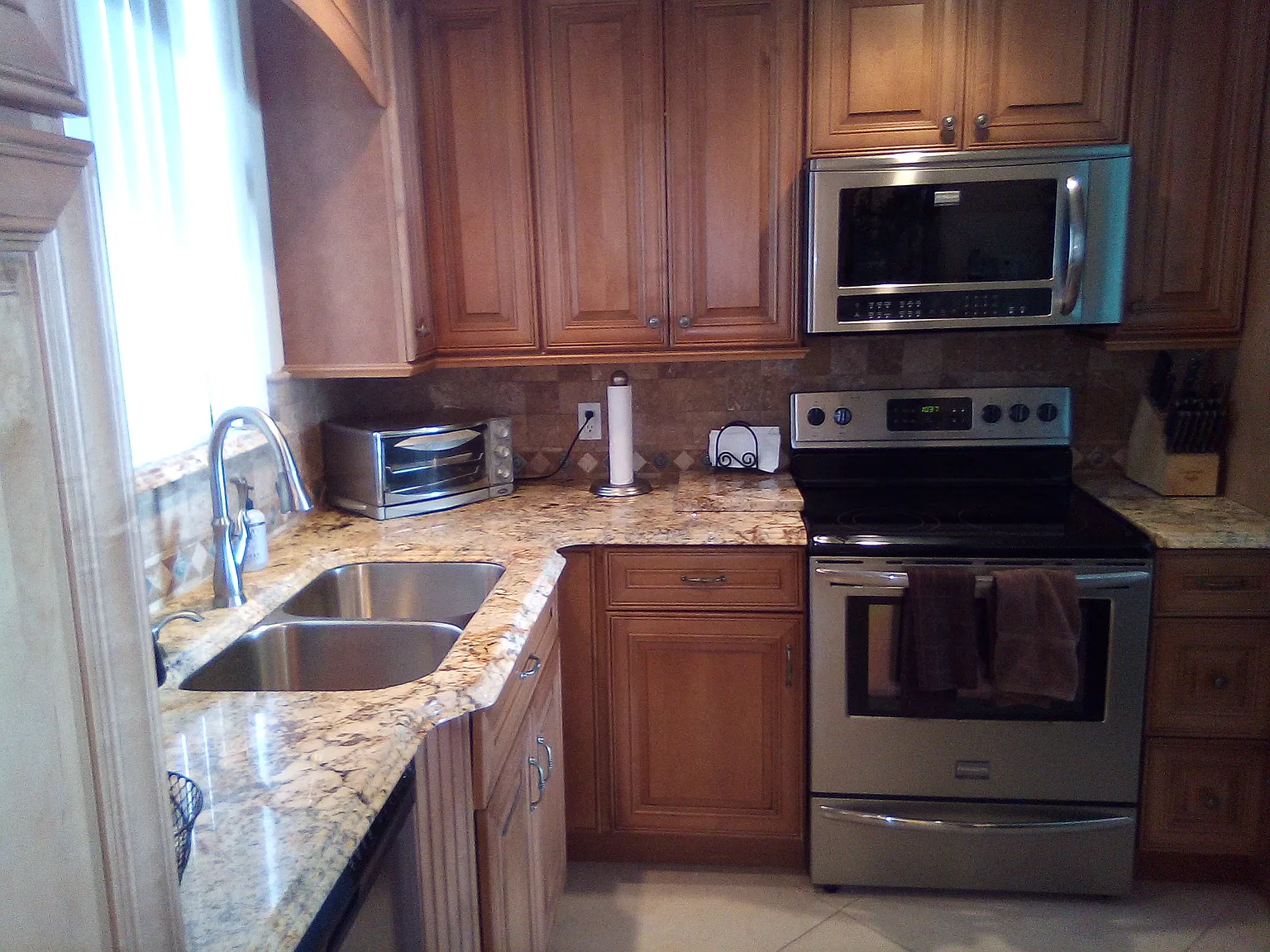 2 bed, 1270 sqft, $3,900 — Photo 4