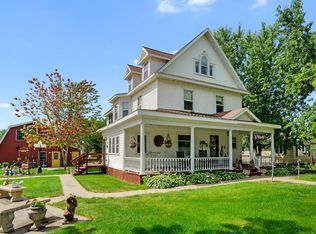 311 E 7th St, Starbuck, MN 56381