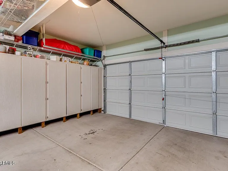 1139 E Frye Rd — Photo 16