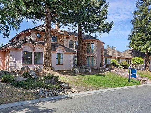 5th image of 11331 Scarlet Oak Dr