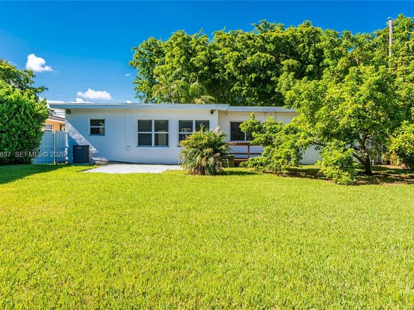 66 NW 87th St, El Portal, FL 33150
