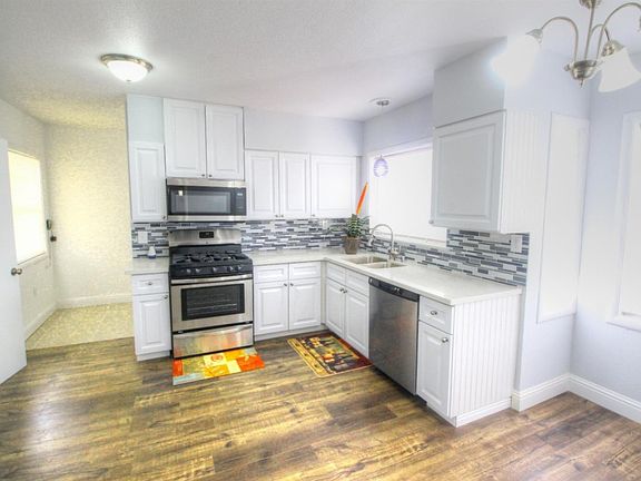4th image of 909 Kimball Ave