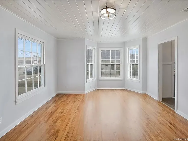 3809 Common St — Photo 4