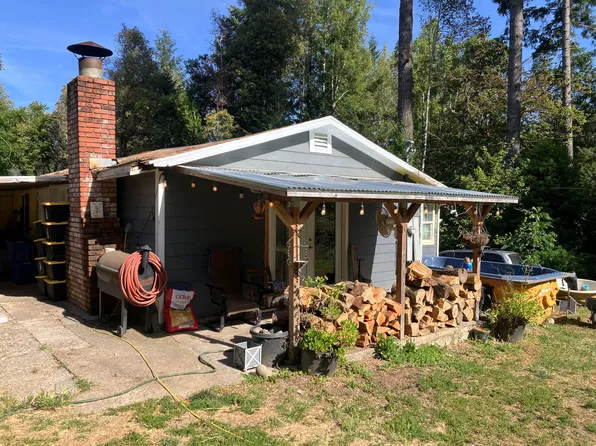 289 Colony Rd, Myers Flat, CA 95554