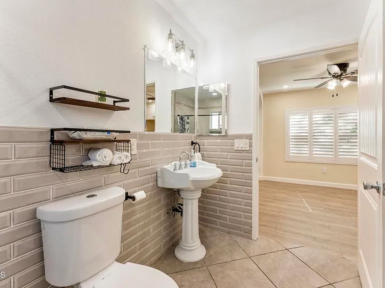 1129 La Puerta St #1129 — Photo 44