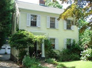 274 Flax Hill Rd, Norwalk, CT 06854