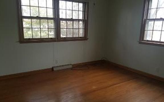 5th image of 200 Terrace Dr