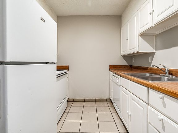 4th image of 2605 Farrow Ave #2605F