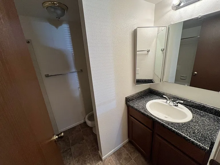 4689 S Brookwillow Cv #B — Photo 21